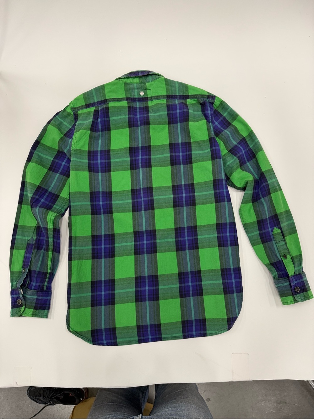 Superdry Men’s Green & Navy Plaid Button-Down Shirt - Picture 6 of 8